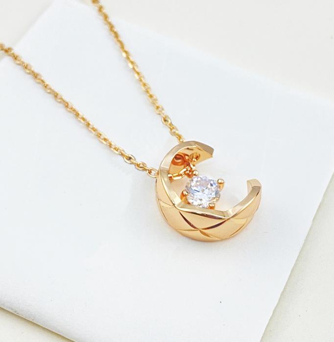 

Classic American Diamond Plaid Solitaire Necklace Simple Fashion Shining Diamond Three-Color Net Red