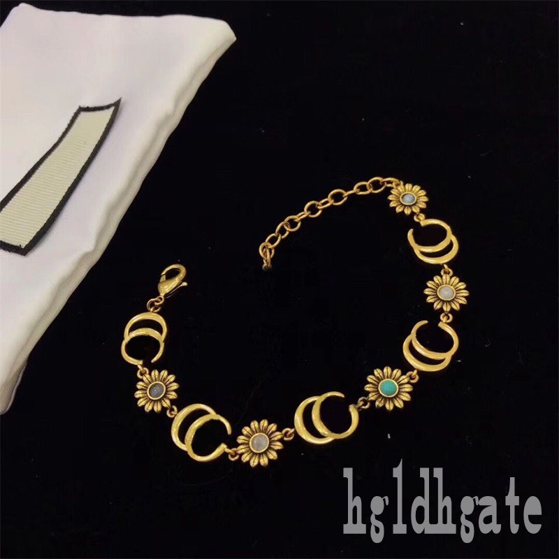 

Vintage designer bracelets for men flower bracelet homme luxury flower crystal fashionable metal charms bracelet jewelry nice aesthetic street womens ZB028 F23