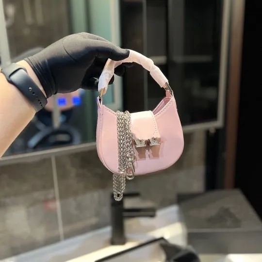 

New Mini Handbag 3 Colours Chains Tote Bags Luxury Party Crossbody Bag Travel Artwork Shopping Wallet Fashion Women Wholesale, Black