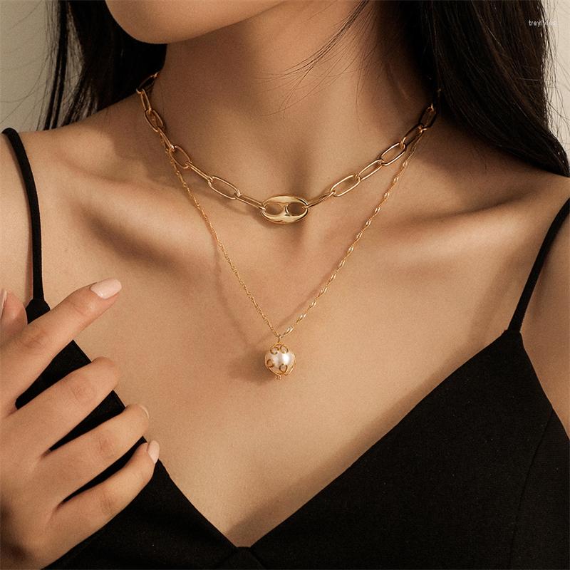 

Chains WeSparking EMO Gold Plated Choker Necklace Pearl Pendant Women Pig Nose Chain Fashion Jewelry Items