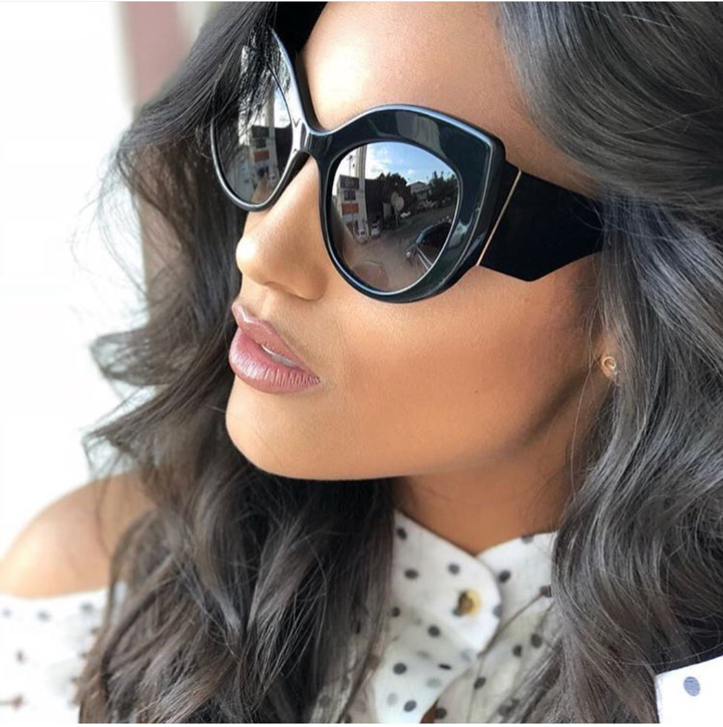 

Large retro oversized sunglasses for women fashionable luxury designer sunnies shades chic sun glasses eyewear for driving flight beach frame anti glare