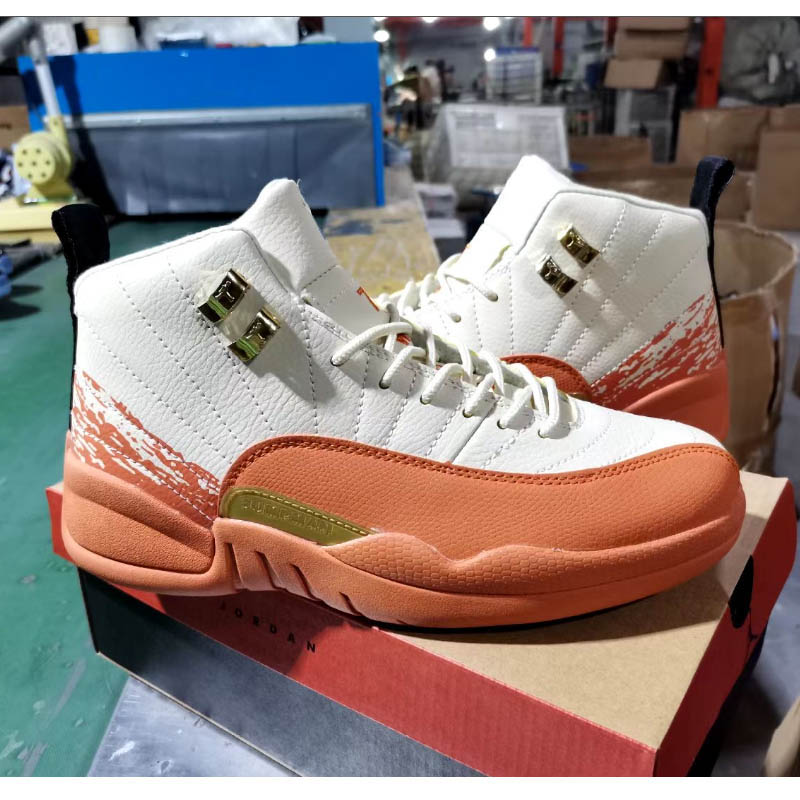 

Quality 12 12s Jumpman Basketball Shoes Years in China Out The Mud Mens Sneakers Sports Black Burgundy Crush Black Taxi J12 Men Trainers Stealth Royalty Flower, 03