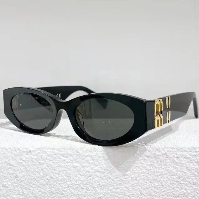 

Miu sunglasses sunglasses 09wbox square anti glare men and women take photos with casual temperament T462