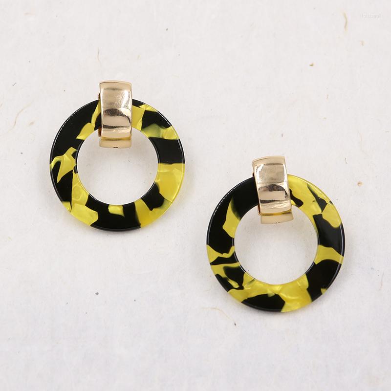 

Dangle Earrings Fashion Women Classic Light Gold Color 3 Brown Resin Stone Set Metal Drop