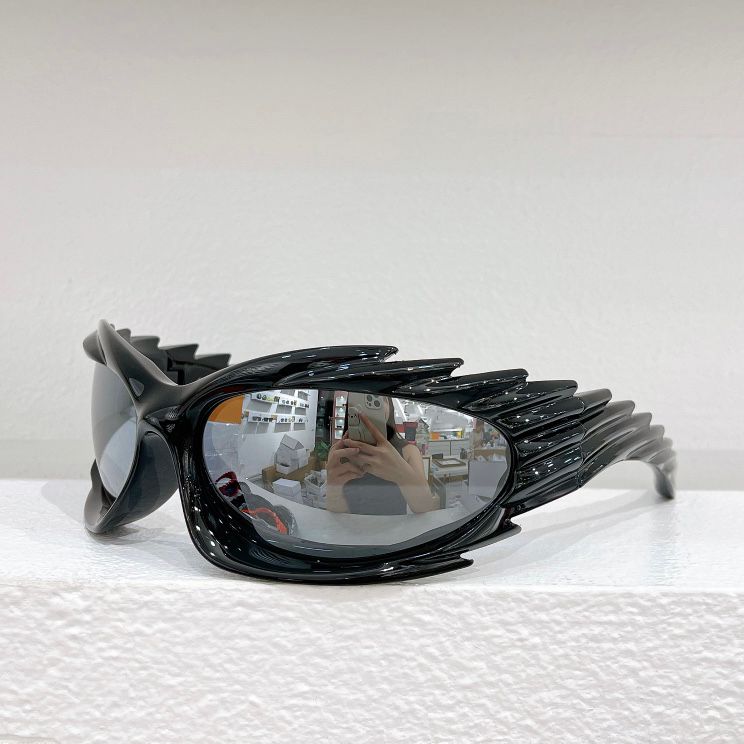 

Sunglasses For Women Men Designers Summer 0255 Style Anti-Ultraviolet Retro Plate Full Frame Eyeglasses