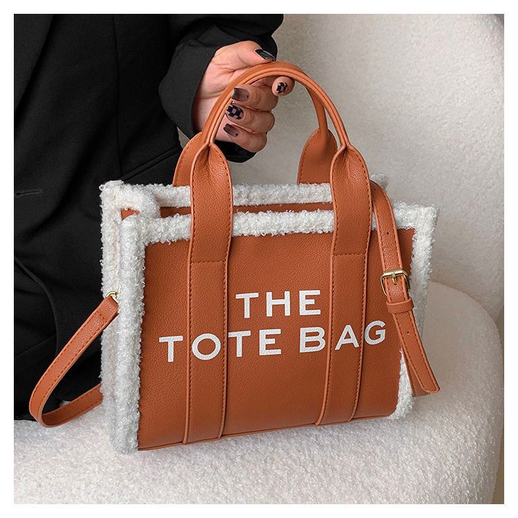 

2023 Fashion Handbags Bag with Logo Large Capacity Shoulder for Women wallets Letter Printed Tote Bag Multi Colors Totes Purse, Red
