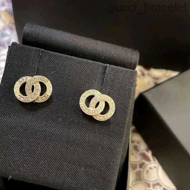 

2023Fashion stud earrings woman Luxury designer earring multi colors c letter jewelry women 18k diamond Wedding Gifts