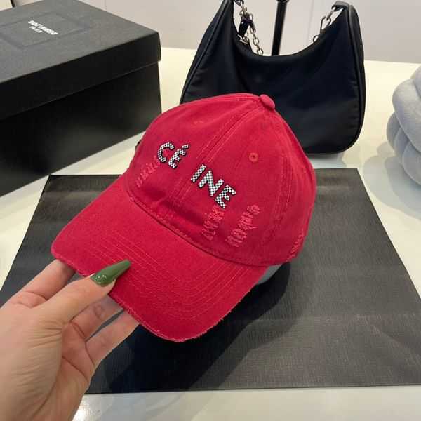

Luxury designer summer baseball cap cotton cap multicolor classic style men and women couples comfortable breathable sports travel photography essential 1UQA7, Red