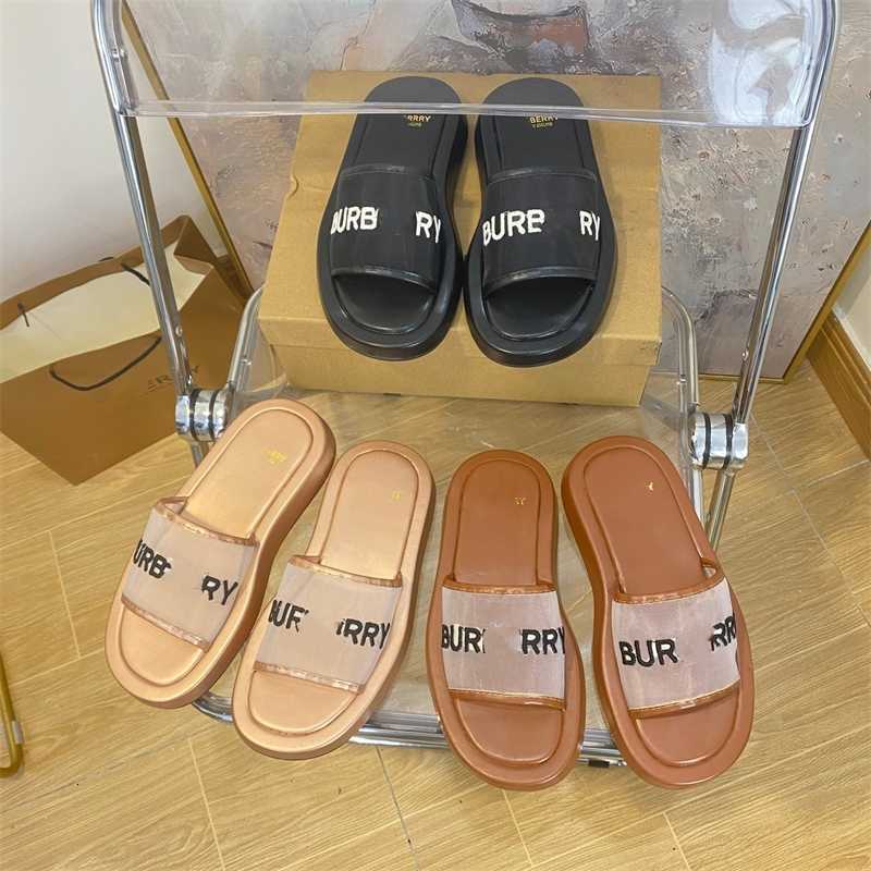 

One character Tuo Girl 2023 Summer New Plaid Thick Sole Slippers Embroidered Outward Wear Flat Bottom Cool, Creamy-white