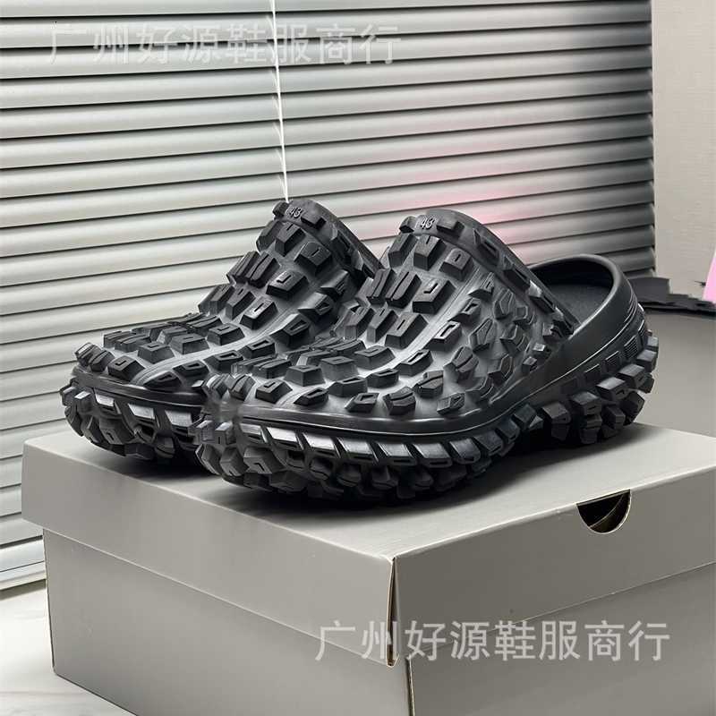 

Leisure Tire Half Trailer Elevated Personalized Sports Shoes Men's Square Abstract outsole, Black