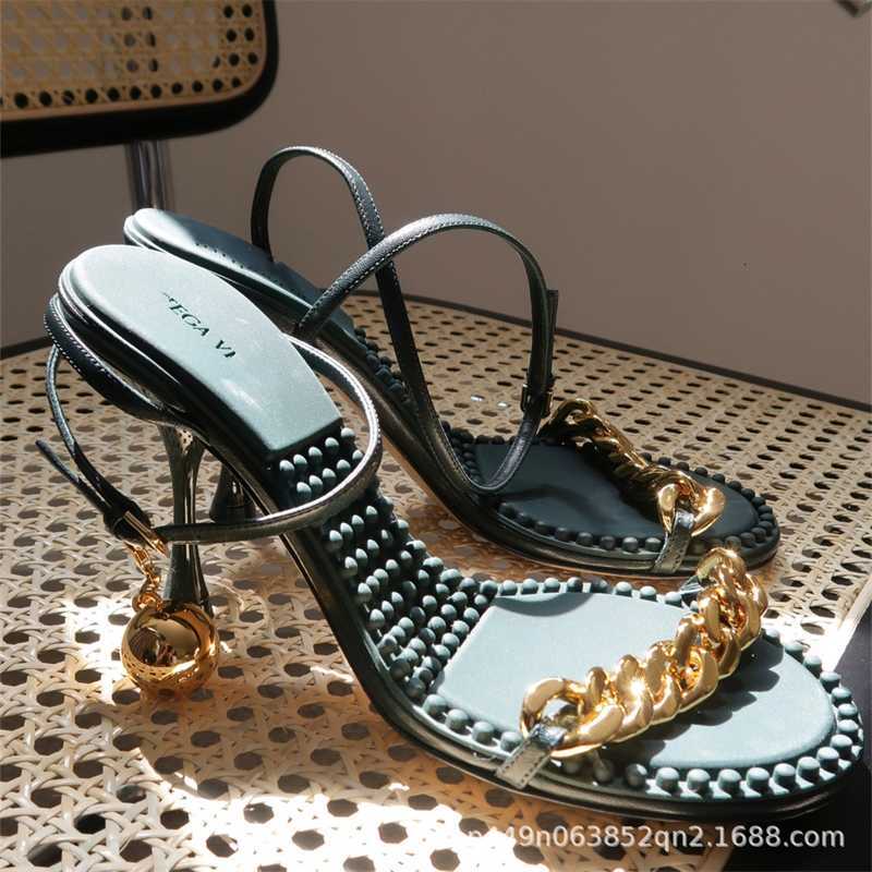 

light luxury thin heel sandals 2023 summer new chain buckle simple wind open toe massage sole women's shoes, Khaki