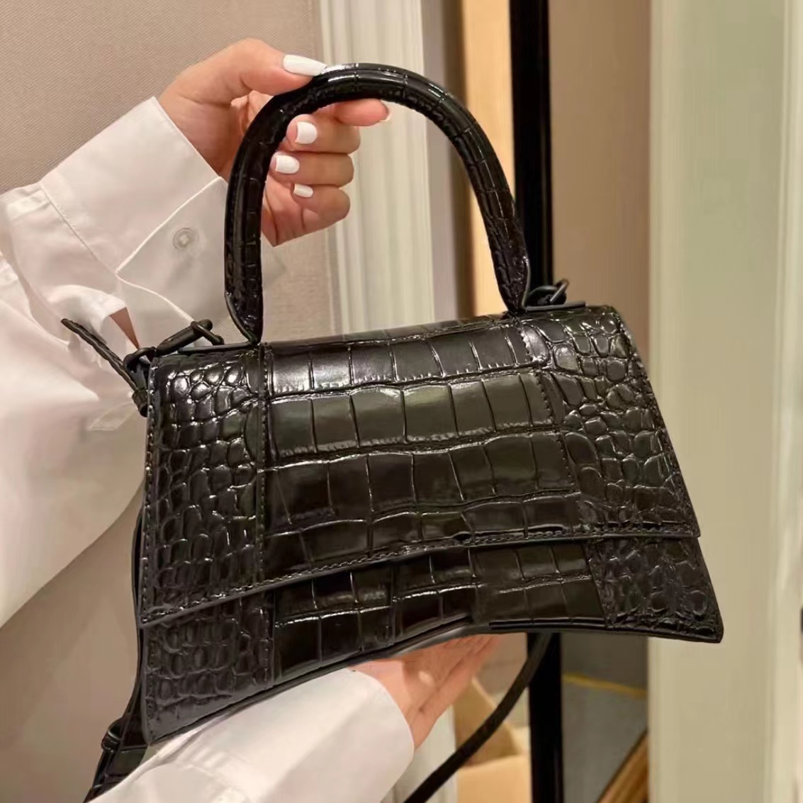 

Luxury Famous Designers Women Shoulder Bag Fashion Cosmetic Toiletry Alligator Handbags Chain Handbag Purses Crossbody Bags Wallet Crocodile Purse Wallets Bags, Light blue with silver logo