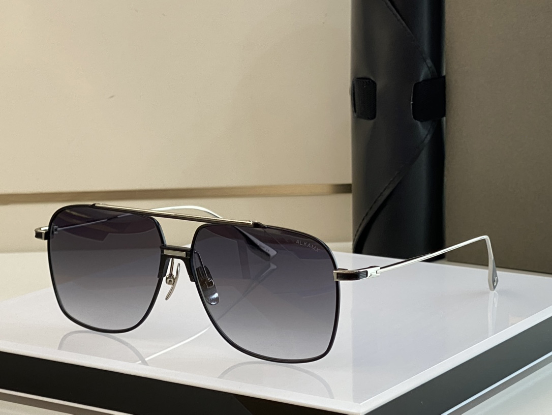

A DITA ALKAMX DTS100 TOP sunglass for mens designer sunglasses frame fashion retro luxury brand womens eyeglasses business simple design mens prescription glasses