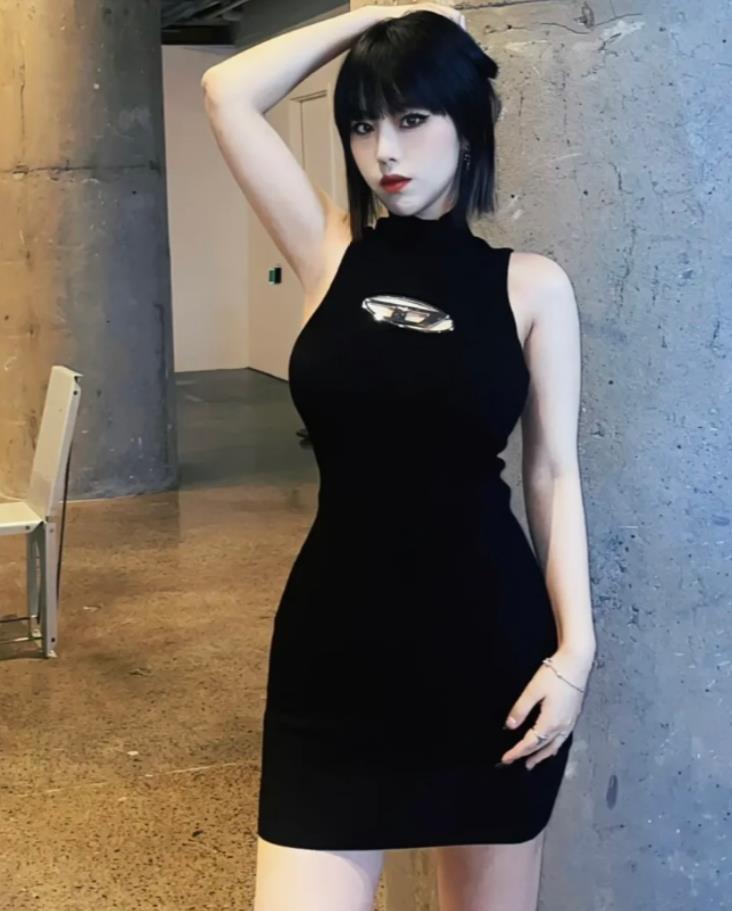 

Women Casual Dresses Classic vintage Knit Dress Fashion designer clothes full letter Luxurious senior short sleeves, Black