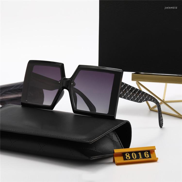 

Sunglasses Square With Logo Women Fashion Oversized Frame Vintage Glasses Men Shades Retro Gradient Colors Oculos UV400