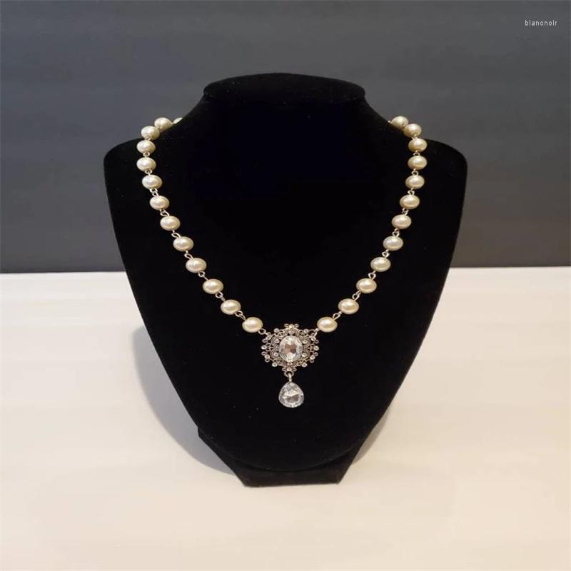 

Choker Gothic Vampire Victorian Necklace Medieval Witch Fairy Tale Pearl Necklace.