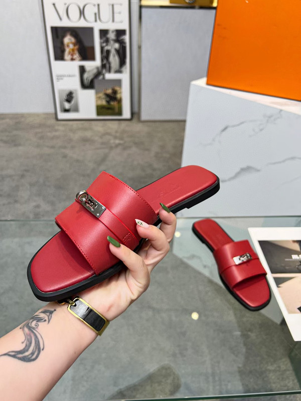 

Designer Sandals Metal Buckle High Heel Shoes Pointed Toe Genuine Leather Thin Heels Summer Classics Women Red Wedding Shoes with Box 0401, 05
