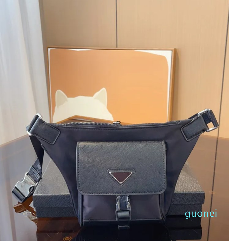 

Luxurys Cross Body Fashion Famous Womens Bumbags Designers Shoulder Bag Leather Chest Bum Bags Unisex Waist Bags Purse, Black