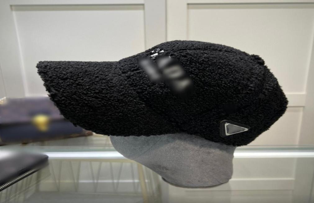 

Fashion mens designer caps lamb fur winter men snapbacks dome casual baseball cap8660207, Yellow