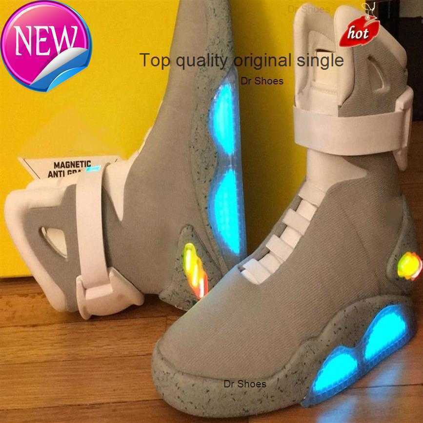 

Top 2023 Air Mag Automatic Laces Casual Shoe Sneakers Marty Mcfly's Led Shoes Man Back To The Future Glow In The Dark Gray Boots Mcflys Sneaker With Box US7-13, Us6