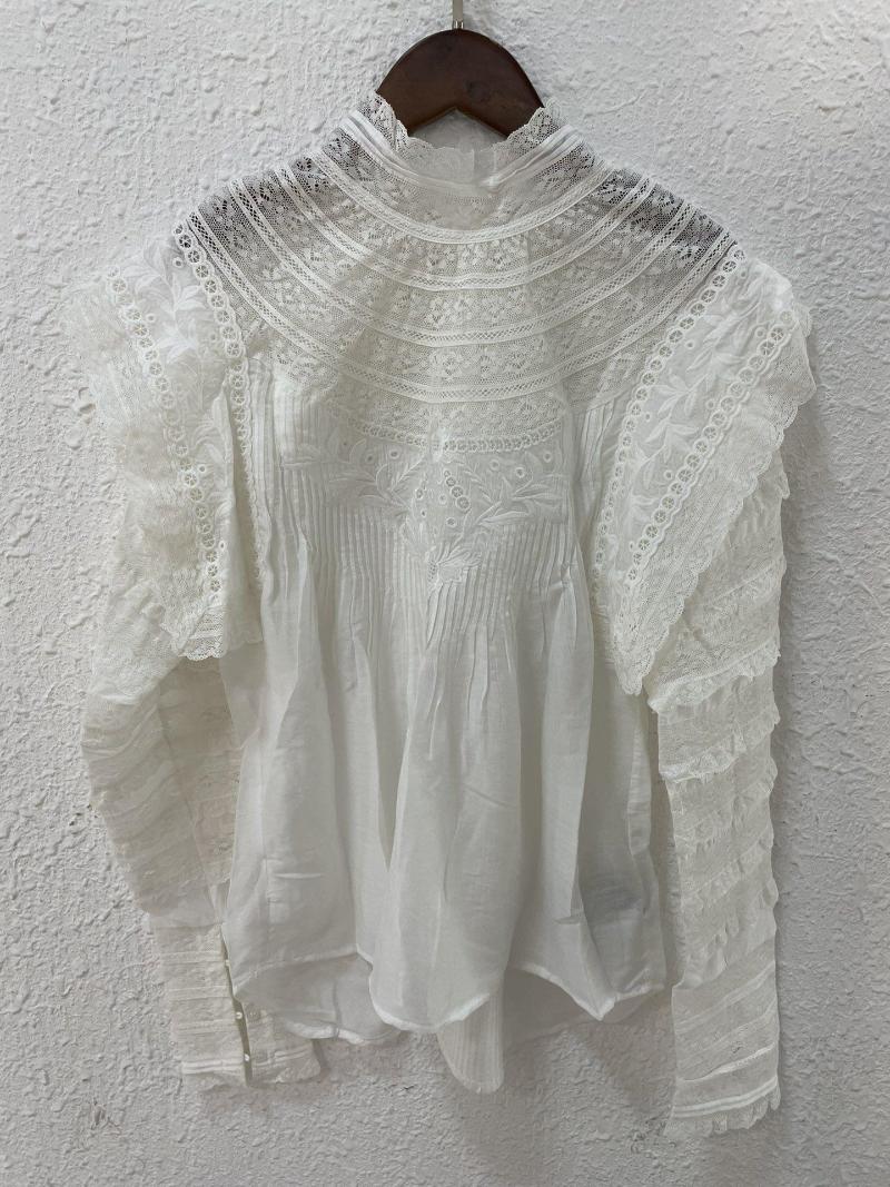 

Women's Blouses Woman White Lace Embroidered Blouse Stand Collar Long Sleeved Ruffled Shoulder Back Buttons Sweets Tops