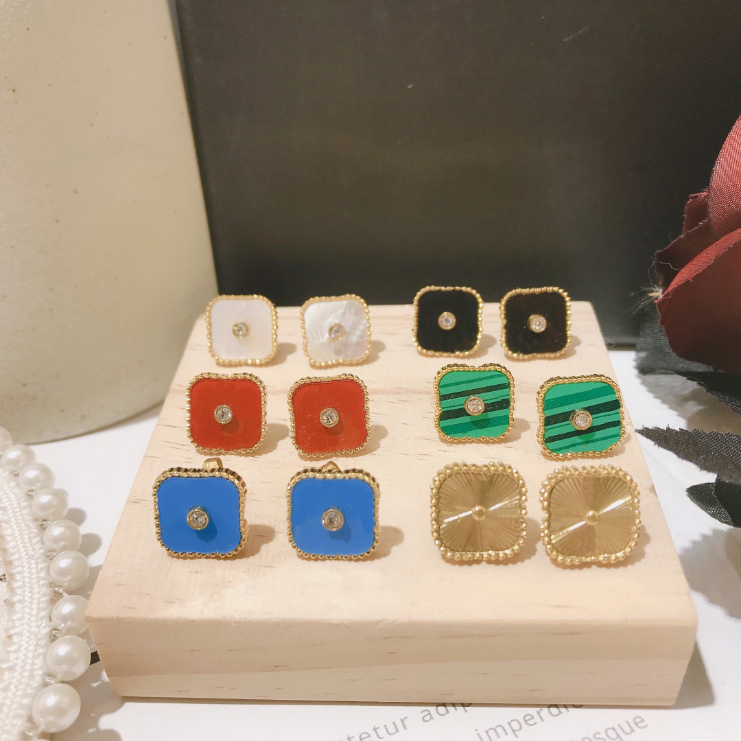 

16 Style Charm Stud Earrings 4/Four Leaf Clover for Women Stamp Brand 18K Gold Plated Double Letters Fashion Women Temperament Earring Wedding Jewerlry Classic Style