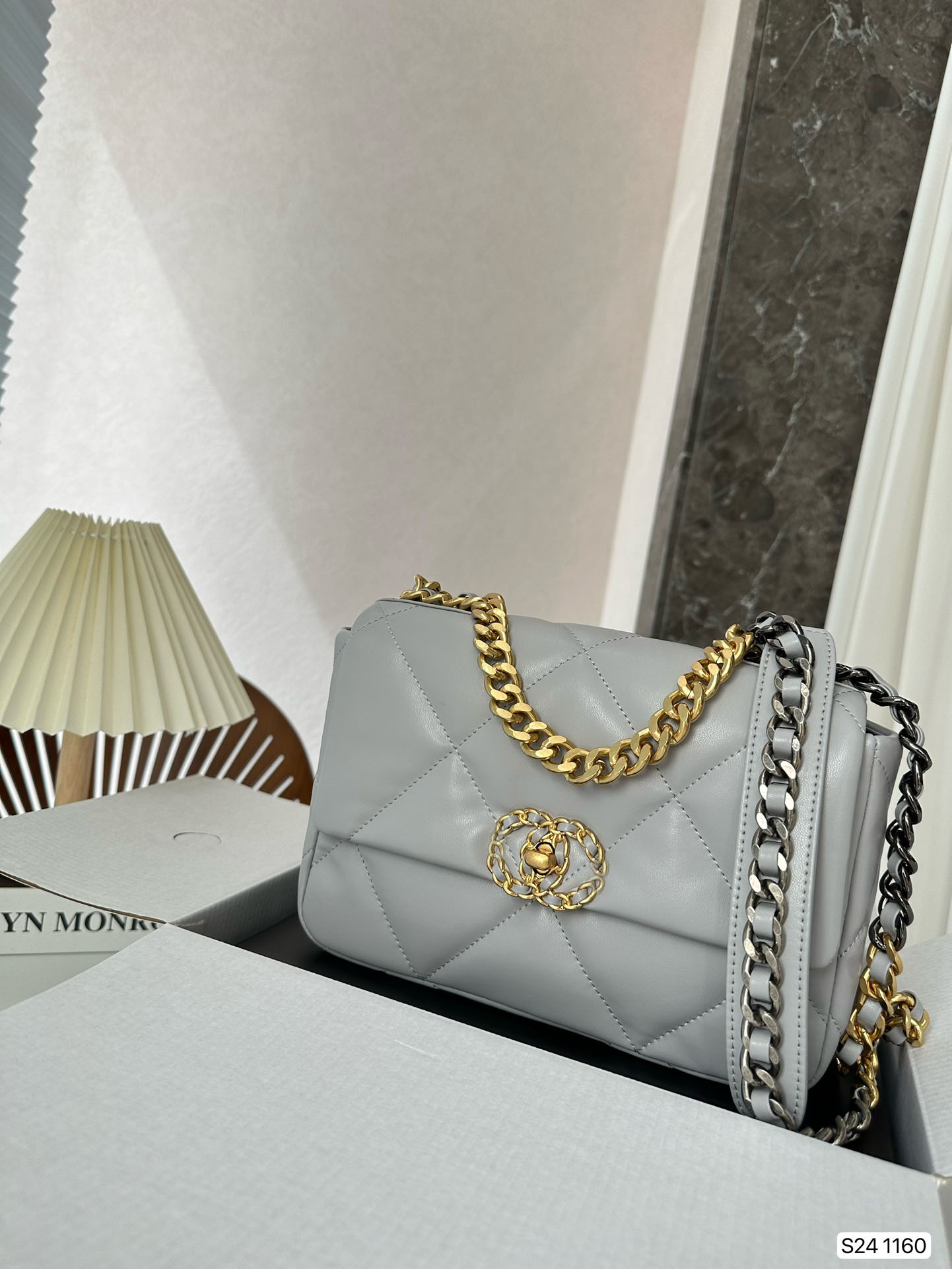 

High-quality new sling bags for women luxury designer women's shoulder bag leather chain bag soft handbag diagonal waist bag, Pink