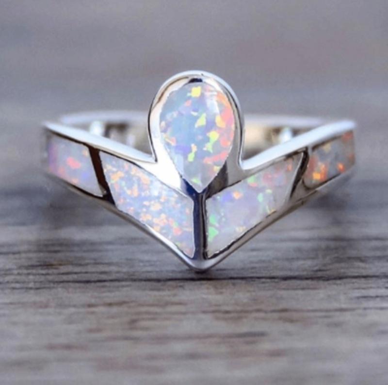 

Cluster Rings Classic Fashion High Quality All-match Opal Crown Lady Engagement Wedding Anniversary Ring