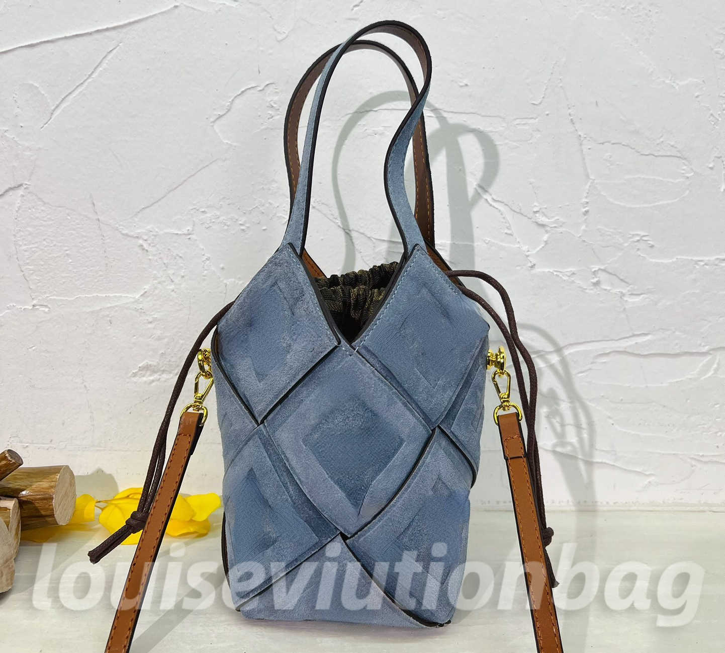 

Shoulder Designers Fashion Totes Luxurys Bags Handbag Embroidered Famous Crossbody Bag Handbags Purses Wallets Female Lady Purse Wallet Tote Backpack 103822