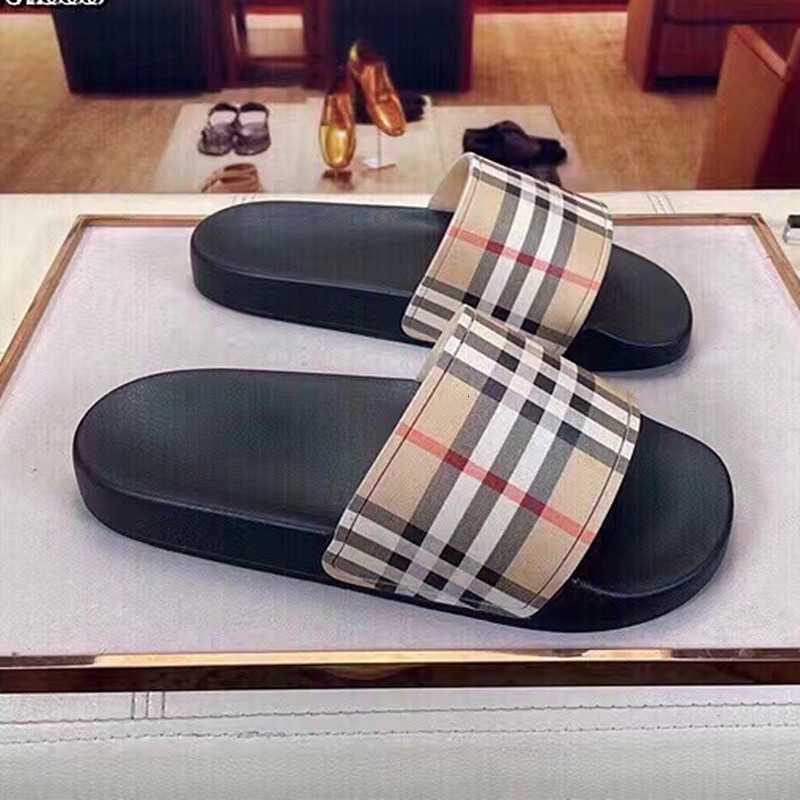 

Luxury Couple Sandals 2023 Summer Fashion Wear Checker Slippers Outside, Blue plaid