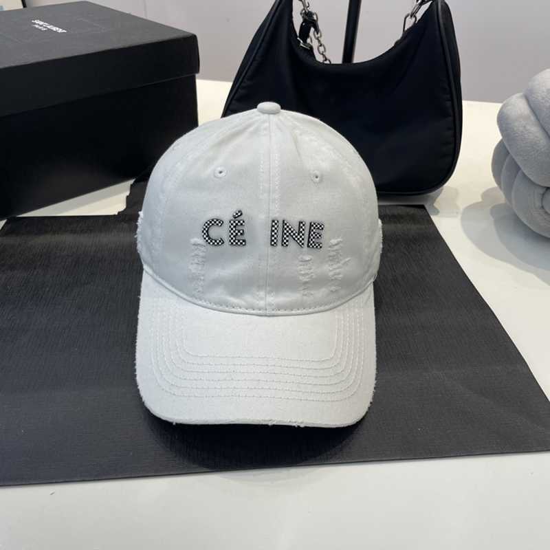 

Luxury designer summer baseball cap cotton cap multicolor classic style men and women couples comfortable breathable sports travel photography essential, Red