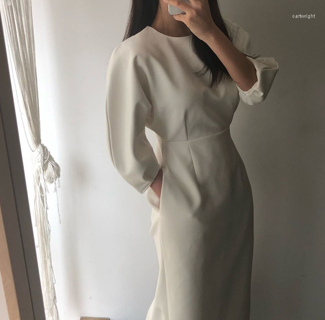 

Casual Dresses French Temperament Early Autumn Tight Bag Buttock Dress 2023 Female Spring And Long Skirt Waist Slimming, White