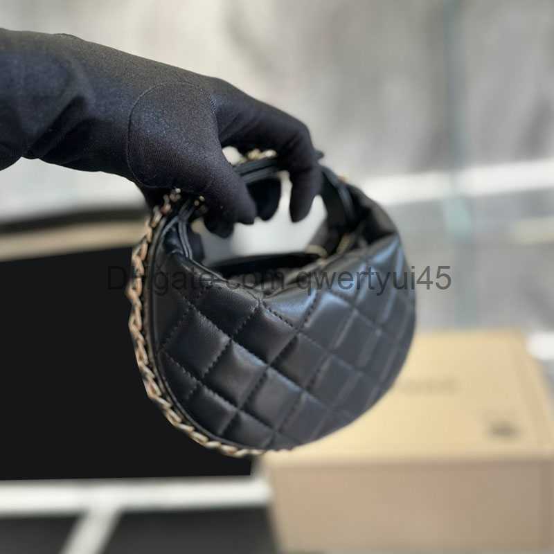 

Cosmetic Bags Cases 23Ss Womens Classic Mini Moon Clutch Bags Lambskin Genuine Leather Black White Chain Arround Bag Outdoor Sacoche Lipstick Cosmetic Case