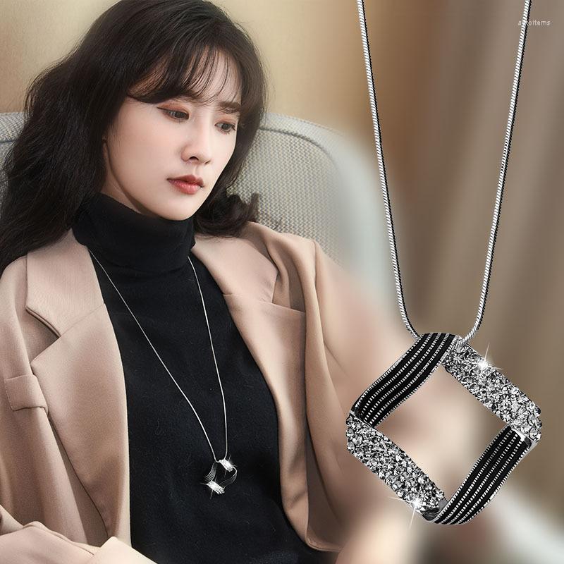 

Chains Retro Crystal Geometric Rhombus Pendant Necklaces Long Sweater Chain Jewelry For Women Party Anniversary Accessories