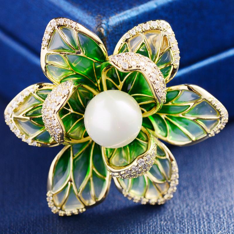 

Brooches Pins Korean Fashion Elegant Enamel Color Zircon Flower Brooch Pin Delicate Floral On Clothing Accessories Women Coat Corsage