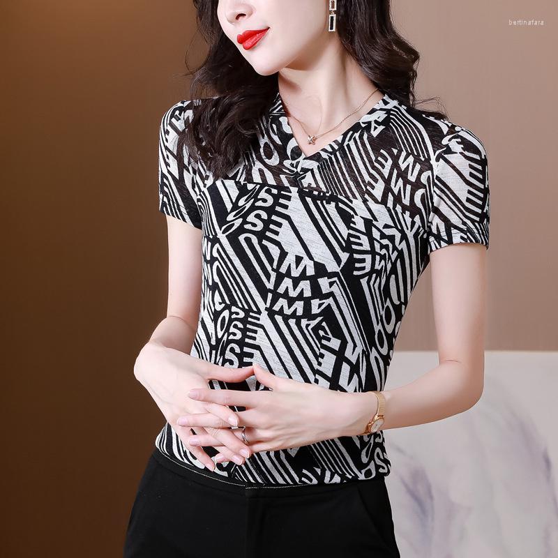 

Women's T Shirts Summer Short Sleeve Shirt Women Letters Printed Mesh Casual Vintage Female V-neck Tshirt Thin 4XL, Picture color