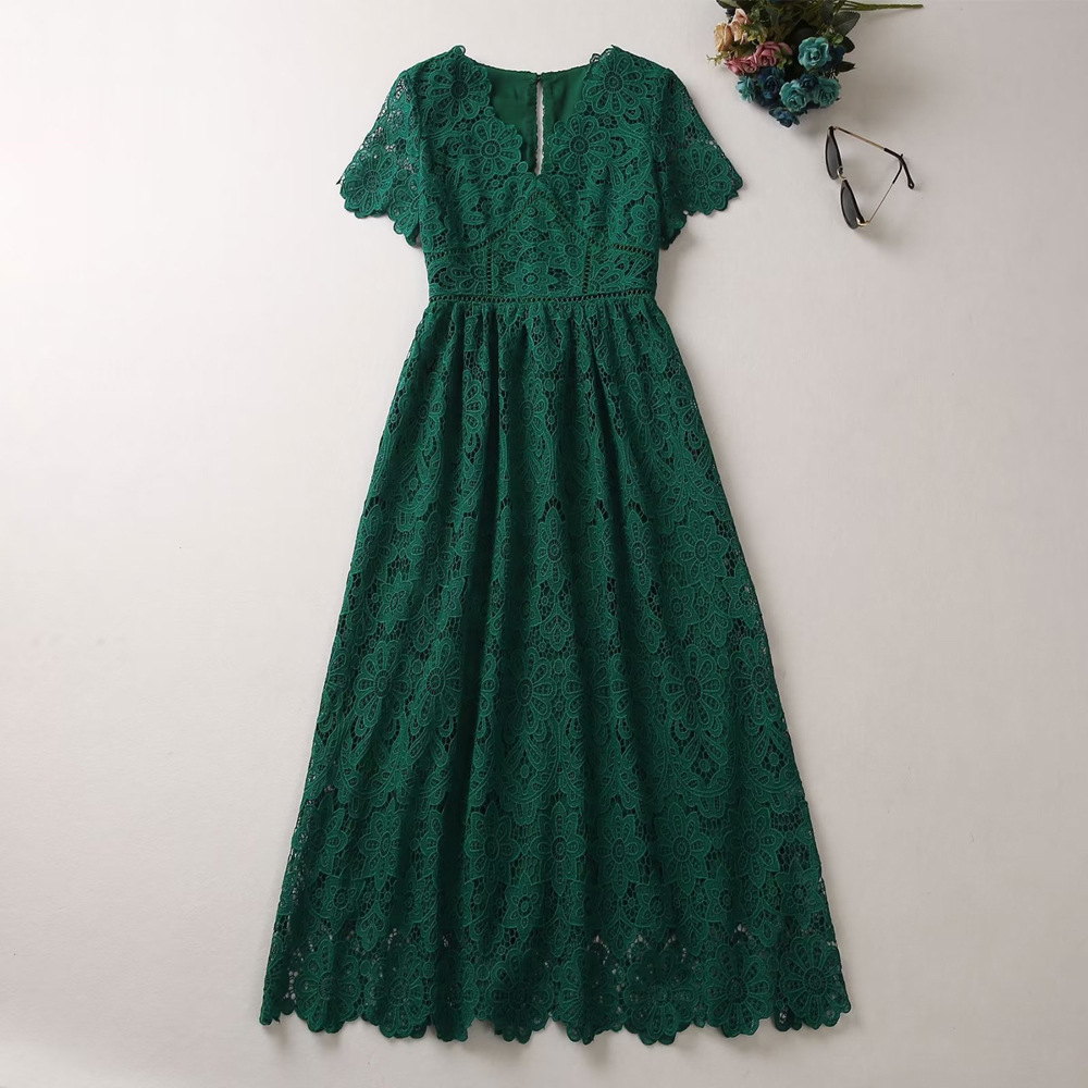 

2023 Summer Green Floral Lace Hollow Out Dress Short Sleeve V-Neck Midi Casual Dresses A3A101512