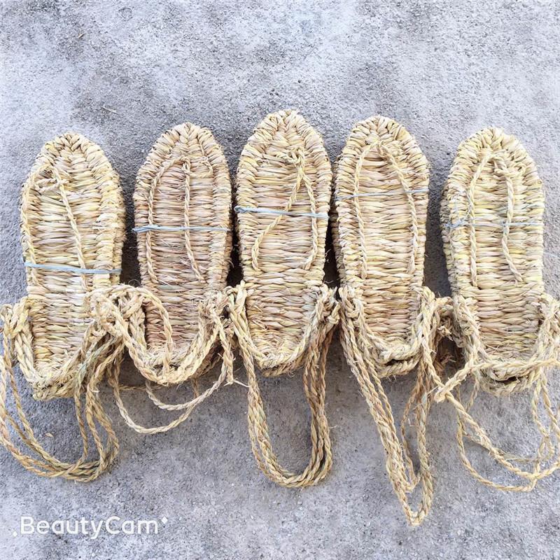 

Sandals Straw For Men And Women Drift Beach Japanese Anime Cos Perform Hand-Woven Retro Shoes Male Summer Size 35-48, 1 pair