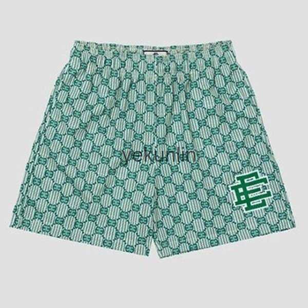 

EE Basic Men's Shorts - NYC Skyline Design for Fitness and Casual Wear, 15