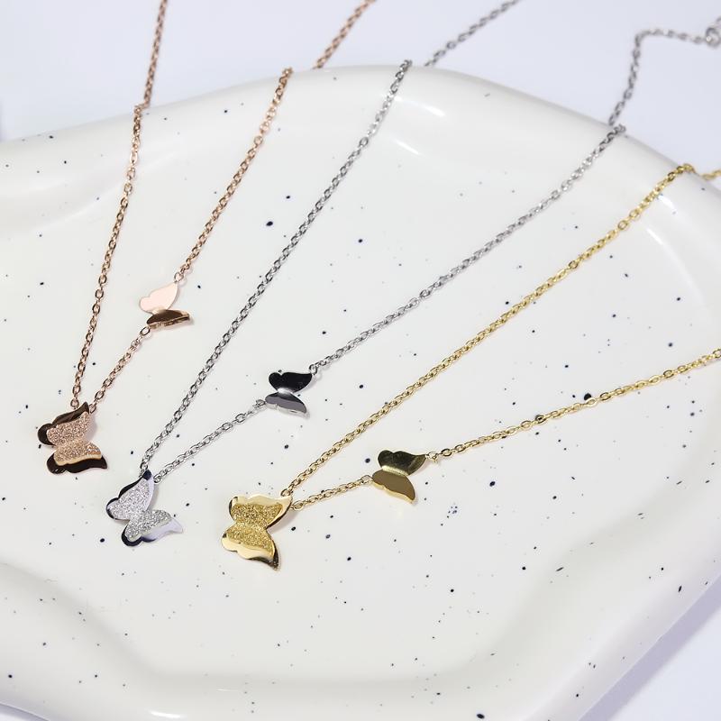 

Choker Chokers Butterfly Short Necklace Vintage Temperament For Women Gold Aesthetic Charms Jewelry Gift To Mujer Goth Chains