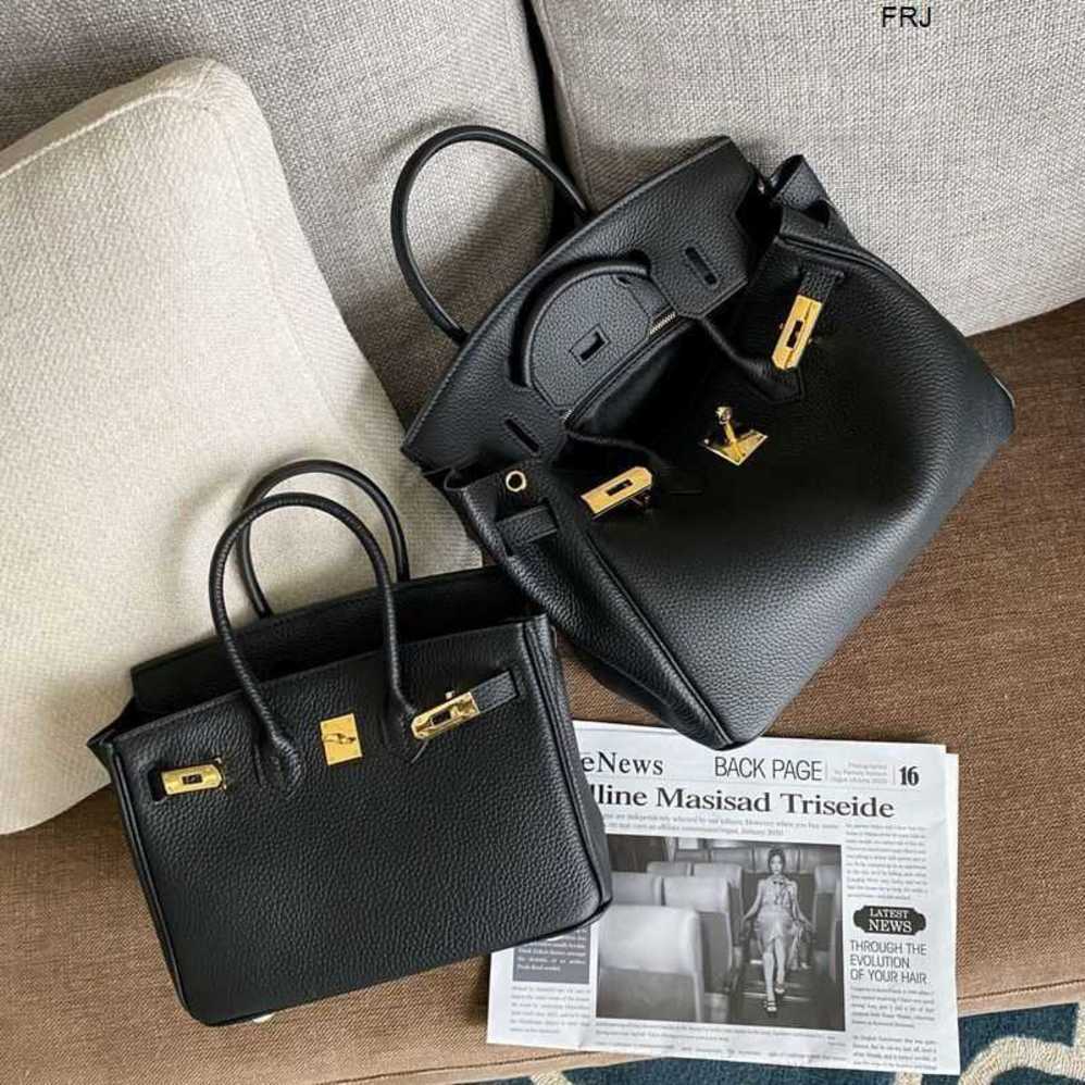 

Designer Birkin Bags Herms Leather Platinum 2023 New Fashionable Lychee Pattern Have Logo frj, The normal version of black platinum