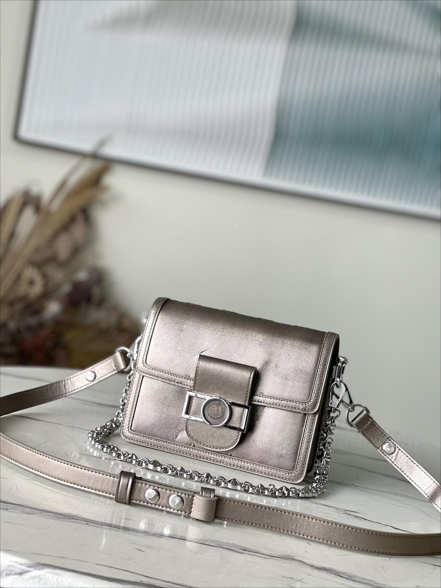 

10A Women Designer Shoulder Bags DAUPHINE Fashion Chain Handbags Lady Tote Bags Luxurys Leather Crossbody Bag Hobo Totes Wallet Purse, Gold