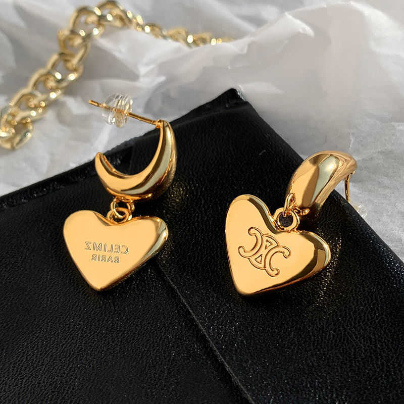 

Designer Celi earrings Gold Love Earrings for Women's Light Luxury and Small Group Design Advanced Sense New Temperament Earrings