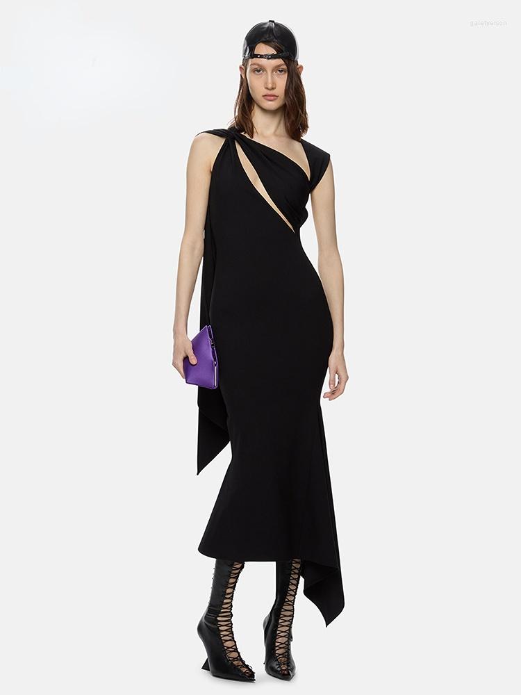 

Casual Dresses DEIVE TEGER Black Long Dress Women Fashion Party Wear Diagonal Collar Key Hole Design Sexy Backless Summer 2023