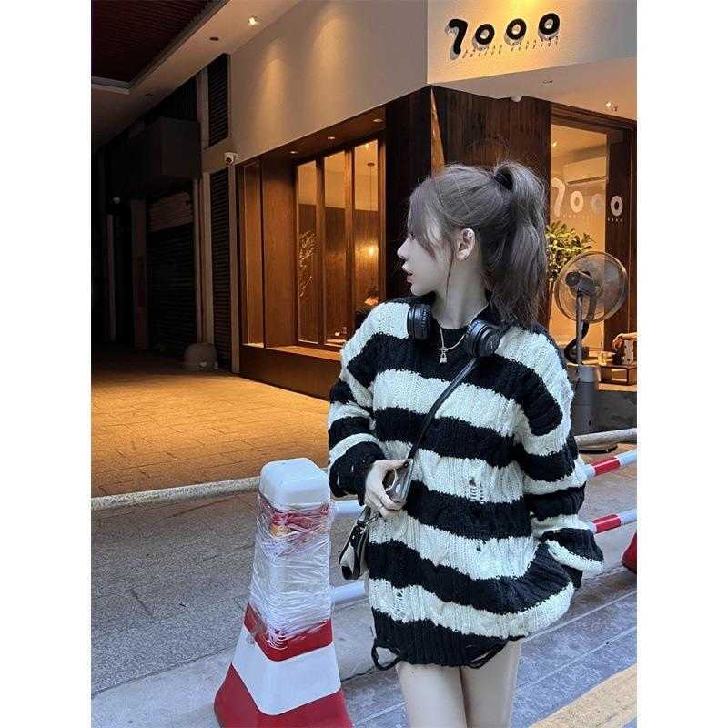

Chic Striped Ripped Sweater: Comfy, Loose-fit, Autumn Fashion for Women, Picture color