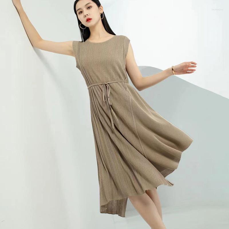 

Casual Dresses SuperAen Summer 2023 Black Knitted Dress Women's Round Neck Korean Design Long Silk