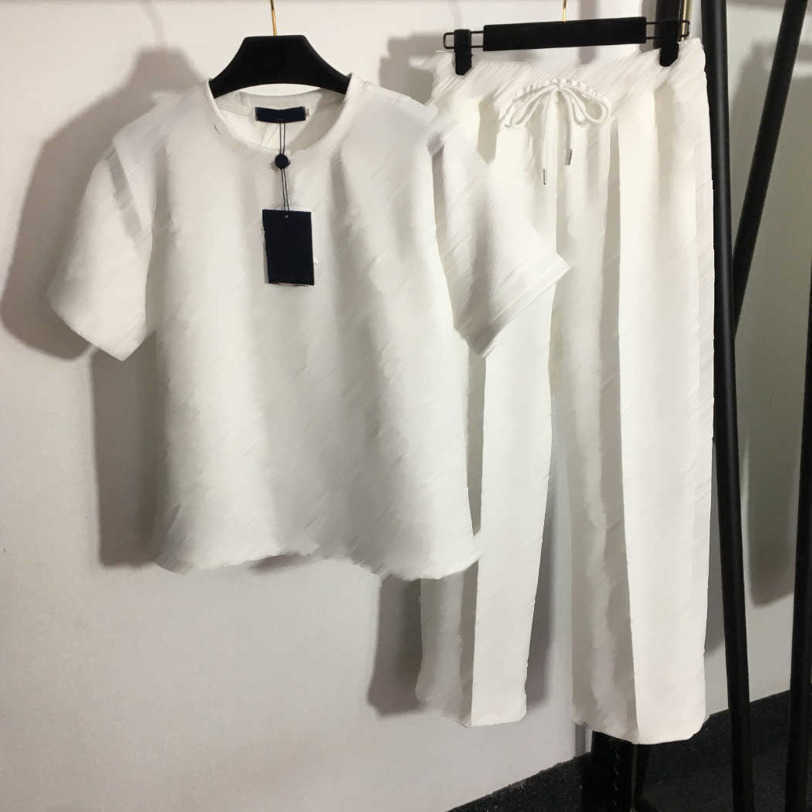 

23ss womens designer clothing Womens Tracksuits Presbyopia logo embossed short sleeve T-shirt elastic waist casual wide leg trousers set Women Clothes a1, 10