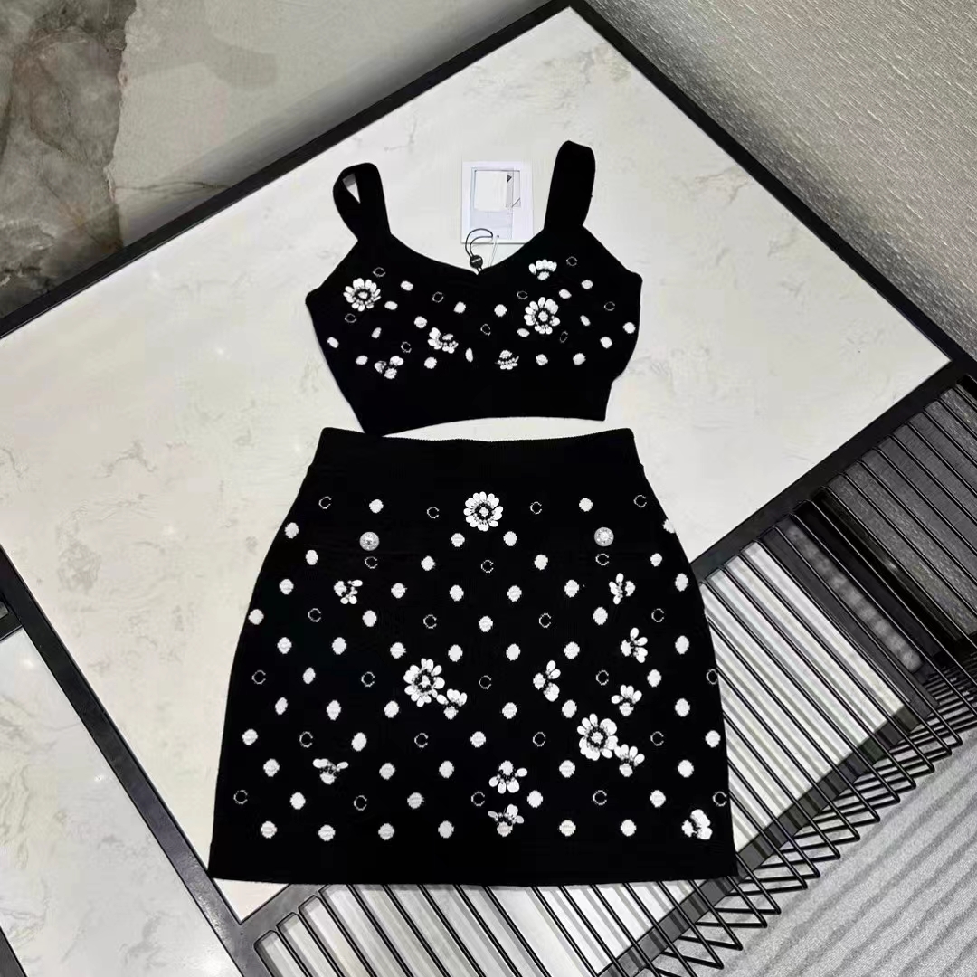 

Chan 2023 new summer Women's Two Piece Sets fashion Two Piece Dress logo vest top short skirt womens high-end flower knitting sexy suit birthday Mother's Day gift, Black
