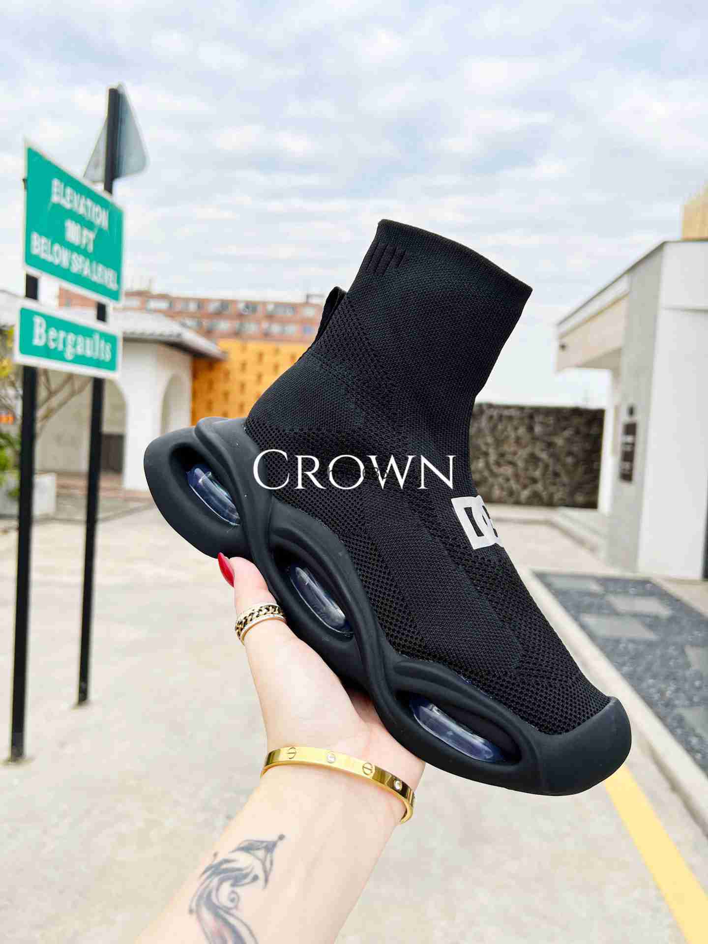 

Crown DG Sock Shoes Knitted Air Cushion Reflective Thick Sole Elevated Casual Couple Sports Shoe, Black