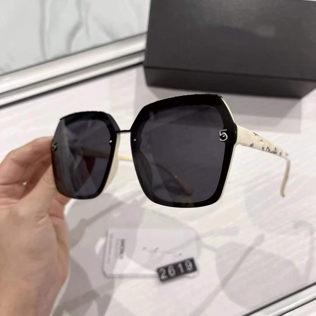 

designer sunglass for women luxury glasses popular letter sunglasses women eyeglasses fashion Metal Sun Glasses with box 2619